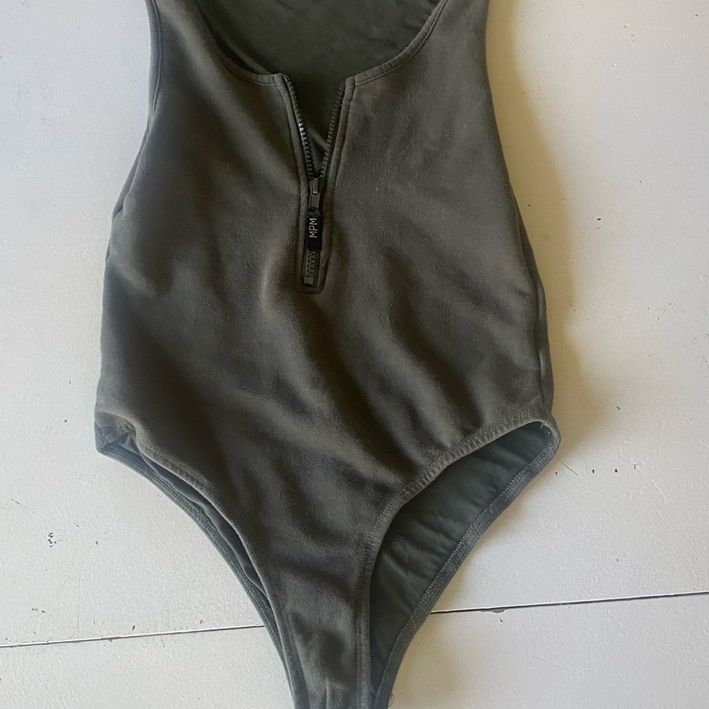 MinkPink Move Dark green bodysuit